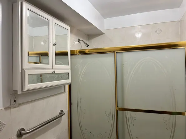 (undisclosed Address), Ozone Park, NY 11416
