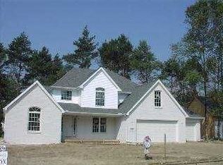 720 Whisperlake Rd, Holland, OH 43528