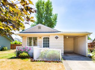 422 NE 11th St, McMinnville, OR