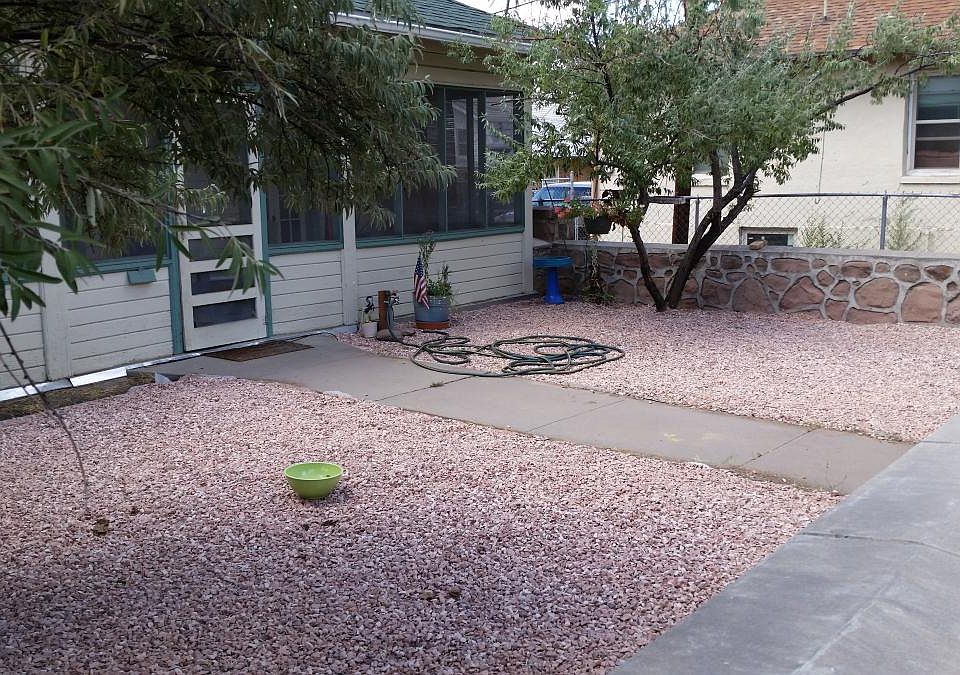 Front Yard/ Porch