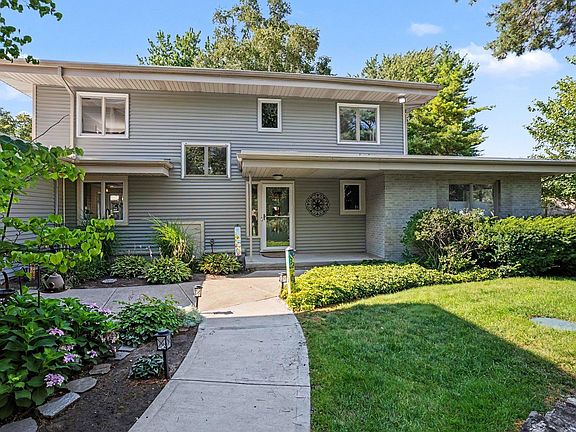 3rd image of 3717 Kawkawlin River Dr