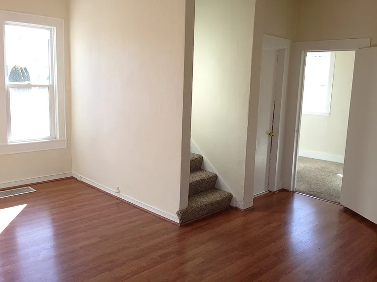1209 W Boise Ave — Photo 2