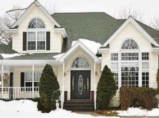 69 Alton Ave, Greenlawn, NY 11740