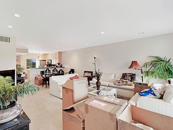 Home For Sale In Fountains