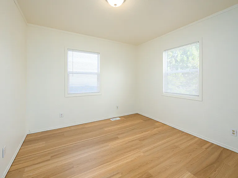 1908 Cleveland Blvd #1908 — Photo 12