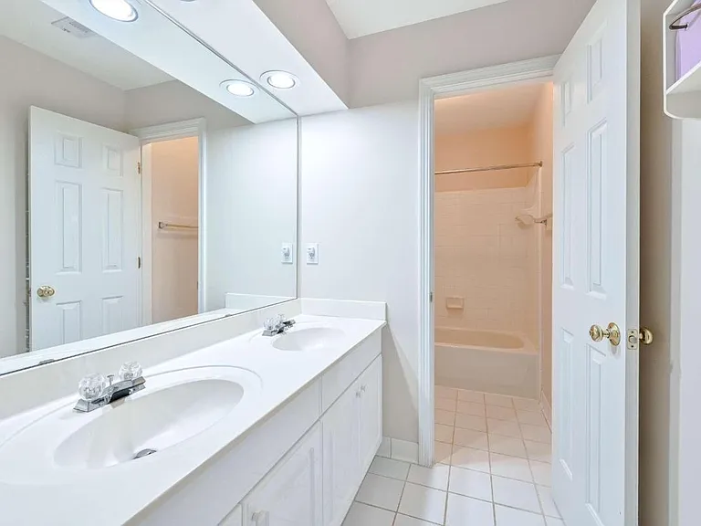 345 Eastcote Dr — Photo 32