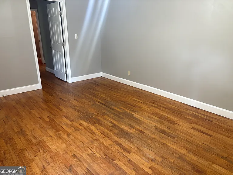 2829 Maple Rd SE — Photo 8