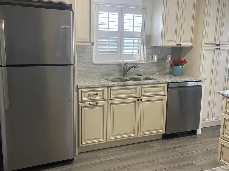 465 Island View Cir — Photo 15