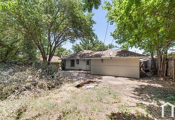 3rd image of 2212 Windhurst Dr #0