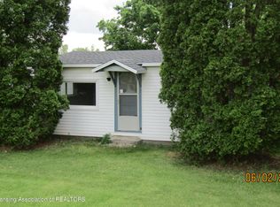 1950 Parish Hwy, Charlotte, MI 48813