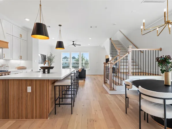 1614 Ojeman Rd #I, Houston, TX 77055