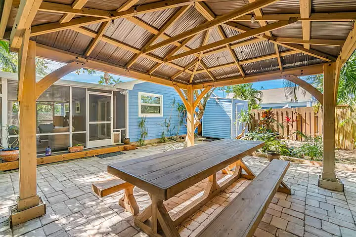 2 bed, 936 sqft, $3,875 — Photo 2
