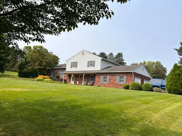 46 Cherokee Rd, Willow Street, PA 17584