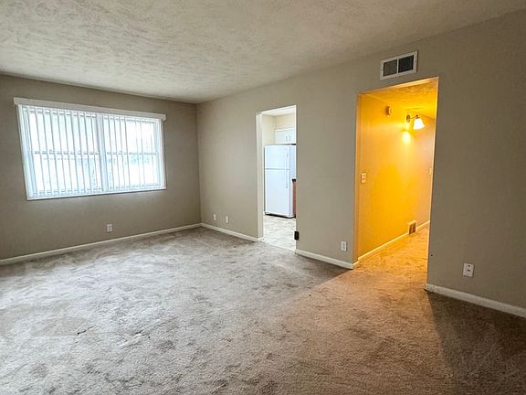 2nd image of 4802 Underwood Ave Unit 5