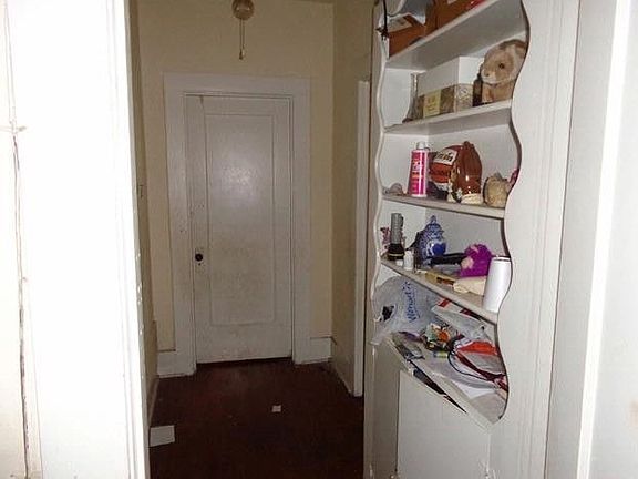 4th image of 1251 E Maddox Ave