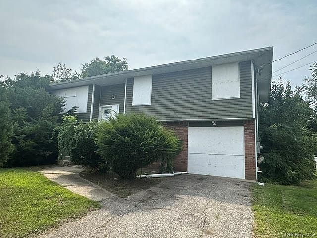 1st image of 110 Nathalie Avenue