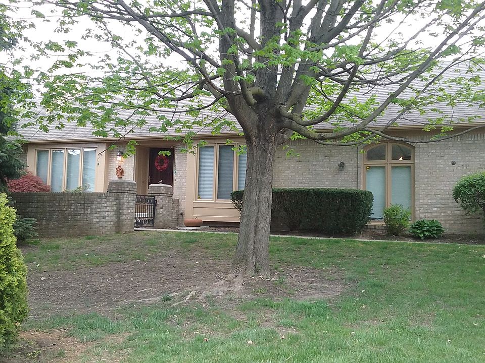 1st image of 5965 Whitfield Dr #1