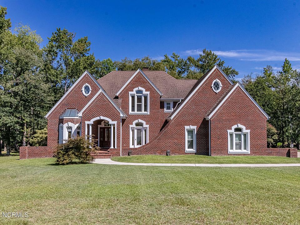 1st image of 2604 Isaac Dr