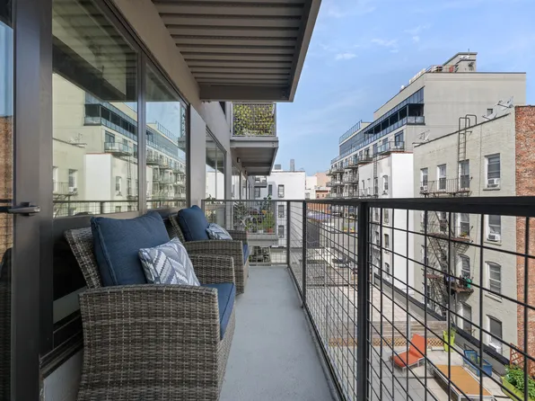 1125 45th Ave APT 4H, Long Island City, NY 11101