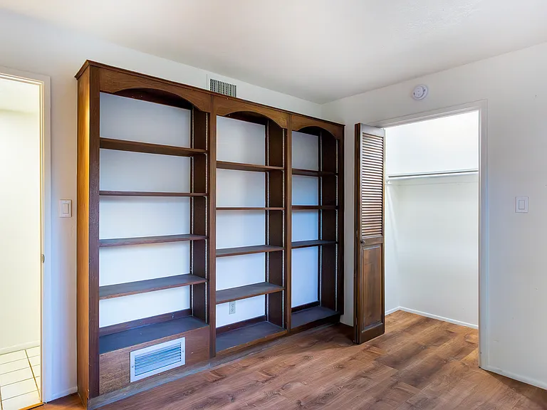 1714 W Meadow Hills Dr — Photo 21