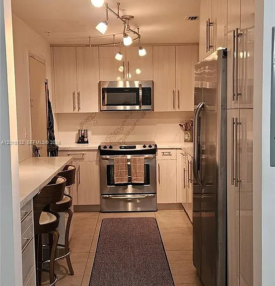 90 Edgewater Dr #1219 — Photo 6
