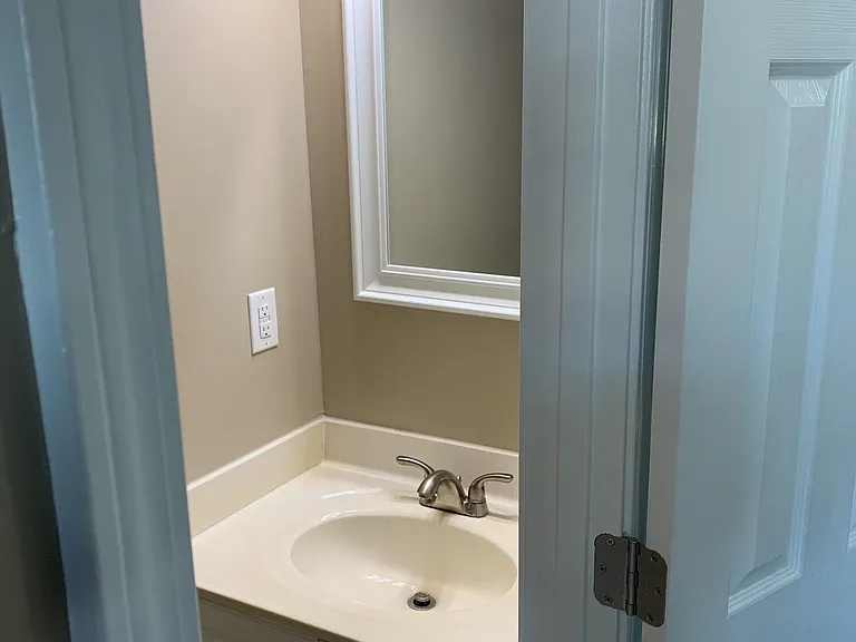 117 Ashby Cross Ct — Photo 11