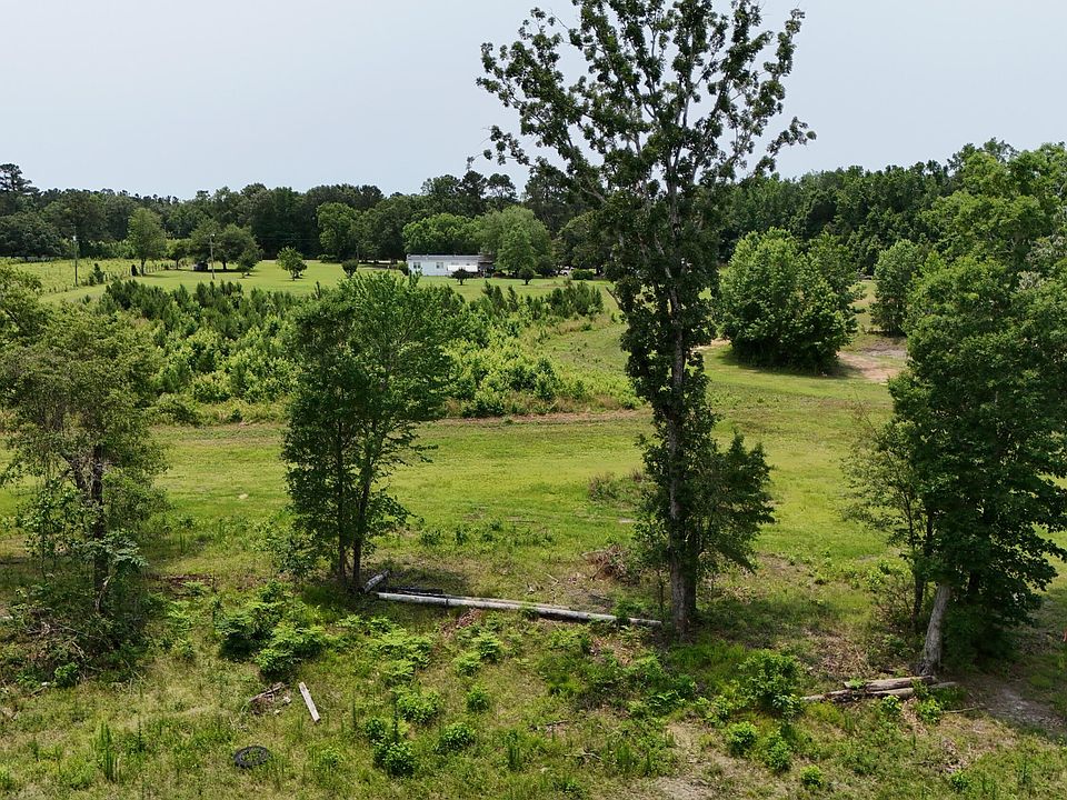 2nd image of 1701 Dawson Branch Rd