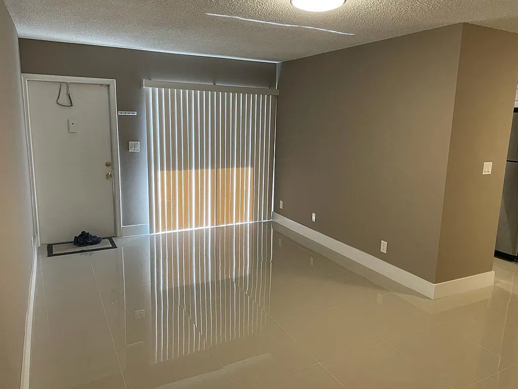 1 bed, 700 sqft, $1,500 — Photo 2