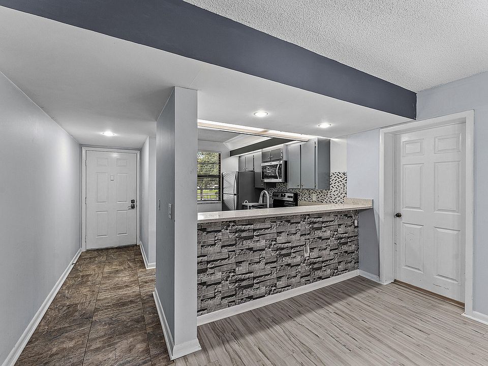 1st image of 6097 Balboa Circle #202