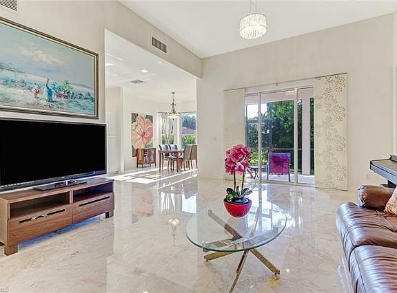 4th image of 1026 Jardin Dr