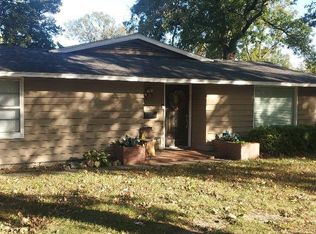 902 S Central Ave, Chanute, KS 66720