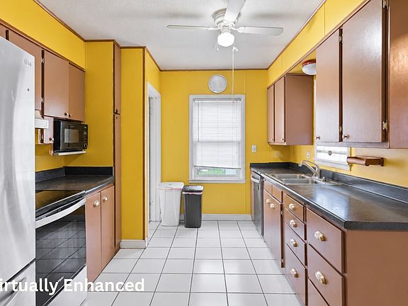 4th image of 1308 N Crawford St