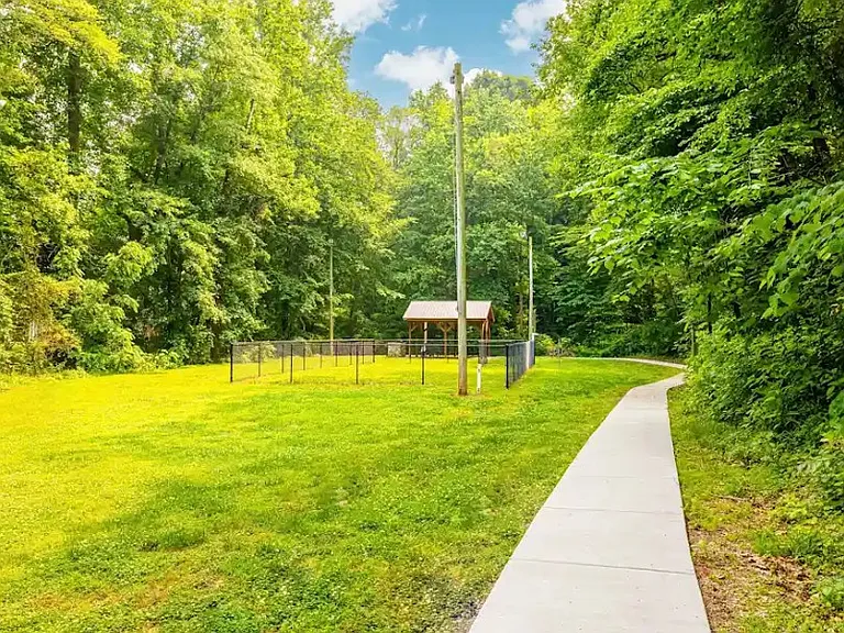 2122 Crossing Way Ct — Photo 15