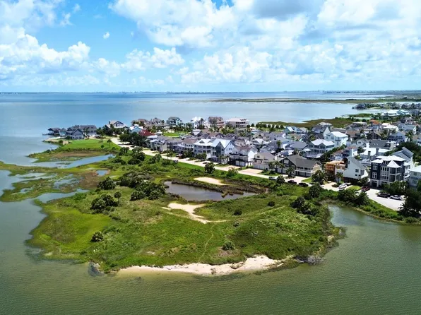 Treasure Circle Point 84 #&-93, Galveston, TX 77554