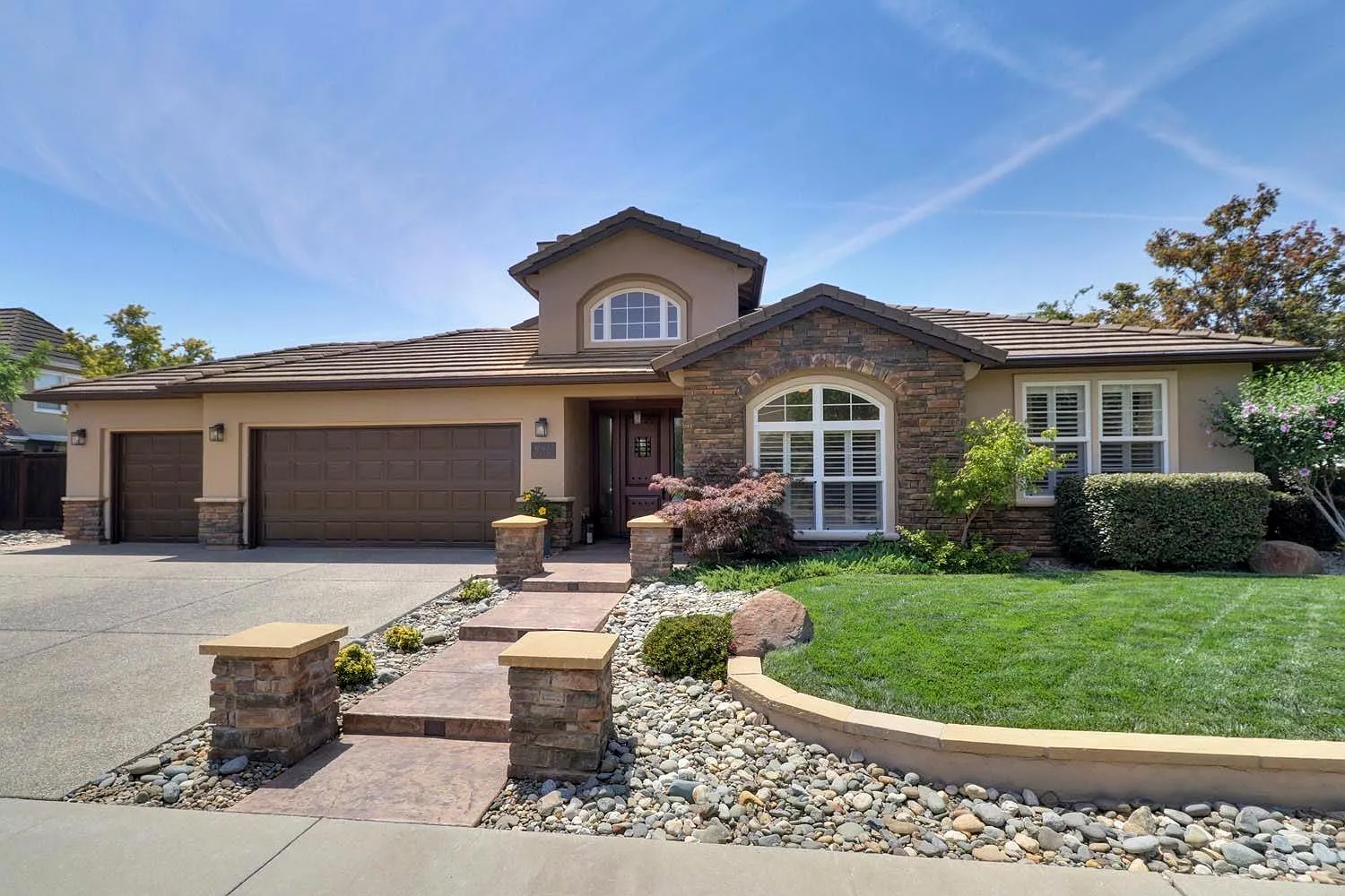 9146 Quail Cove Dr photo 1