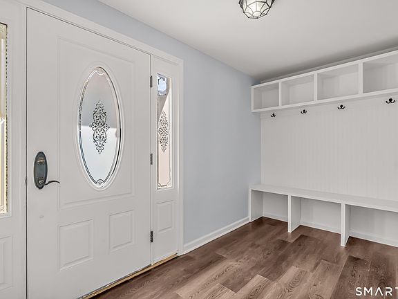 3rd image of 1770 Stratfield Road
