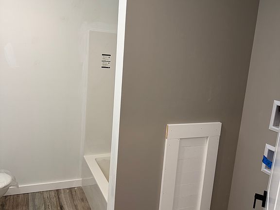 5th image of 38 Bluehill Ave E #A
