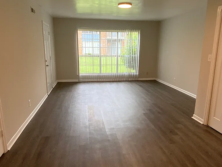 Cloverdale Estates — Photo 13