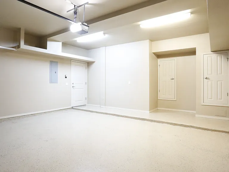 5501 N Stanton St #16 — Photo 10