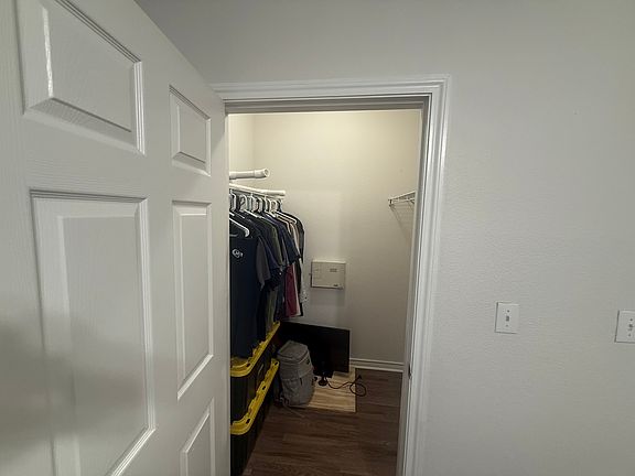 Walk in closet