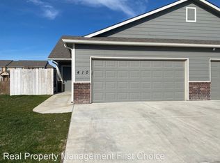 410 S Longbranch Dr, Maize, KS 67101