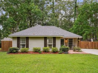 2434 Toulander St, Mandeville, LA 70448