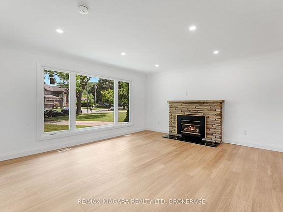 4th image of 10 W Hampton Rd