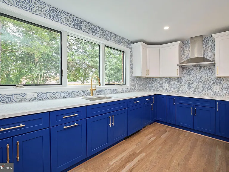 2123 N Early St — Photo 16