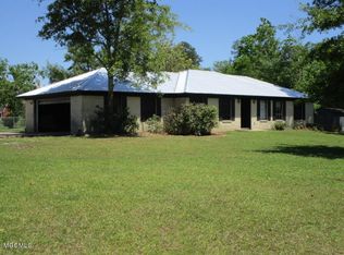 14112 Timber Ridge Dr, Moss Point, MS 39562