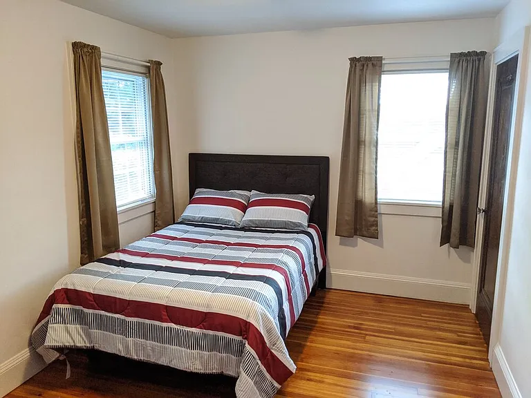 52 Clayton Ave — Photo 12