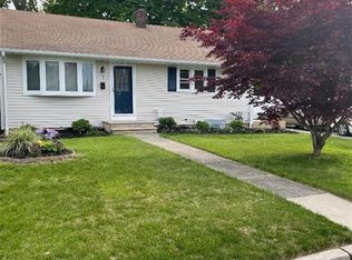 7 Burnham Rd, East Brunswick, NJ 08816