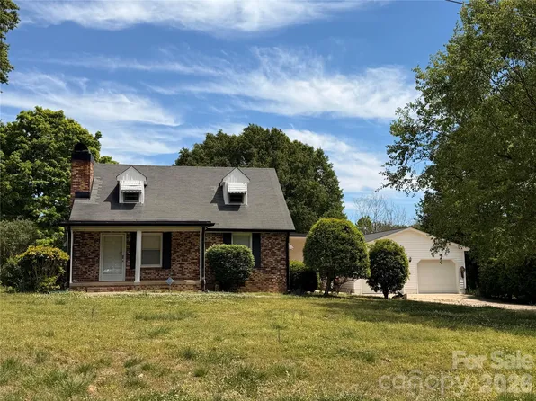 213 Stowe Rd, Gastonia, NC 28056
