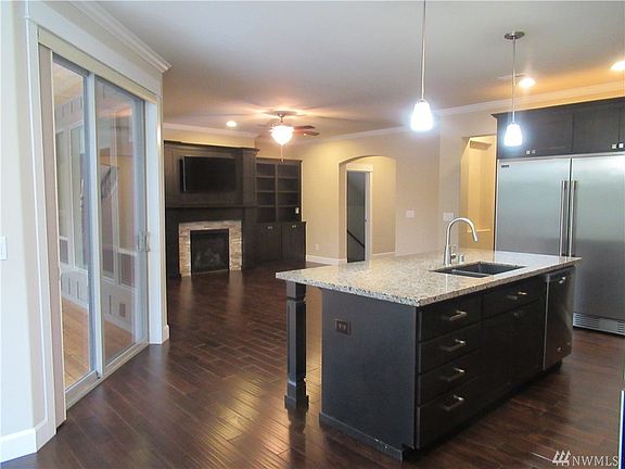 3rd image of 13411 185th Avenue Ct E