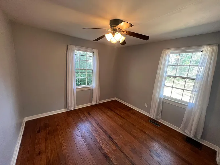 408 Cypress Mill Rd — Photo 9